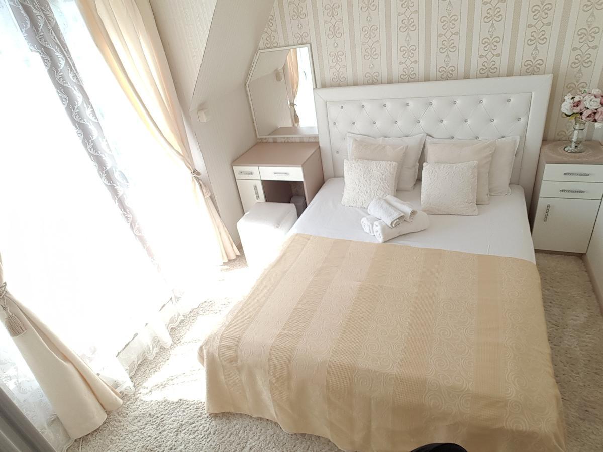 Guest House Saint Apostol Nesebar Bagian luar foto